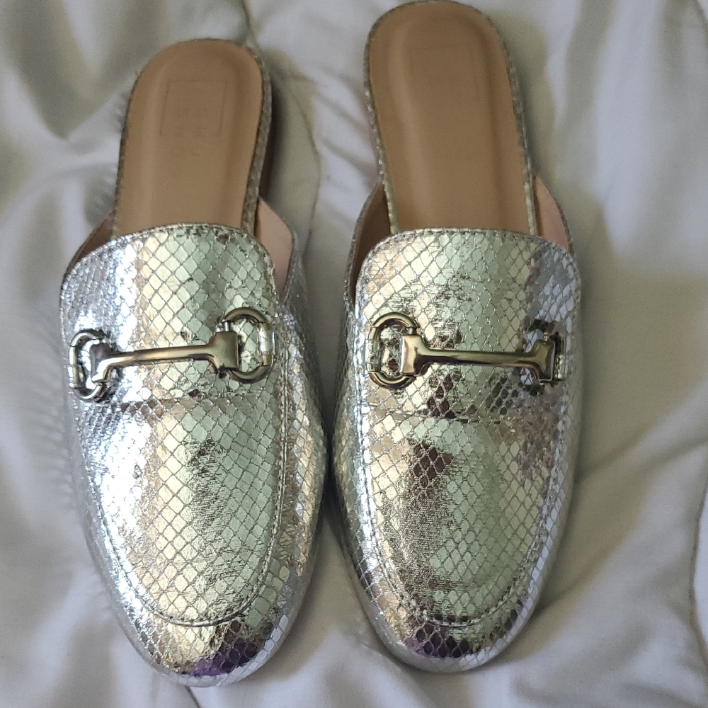 ShuShop Metallic Silver Loafers